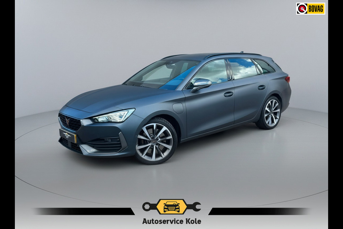 CUPRA Leon Sportstourer 1.4 e-Hybrid VZ Performance * Mat grijs * Startknop * Trekhaak * Memory *
