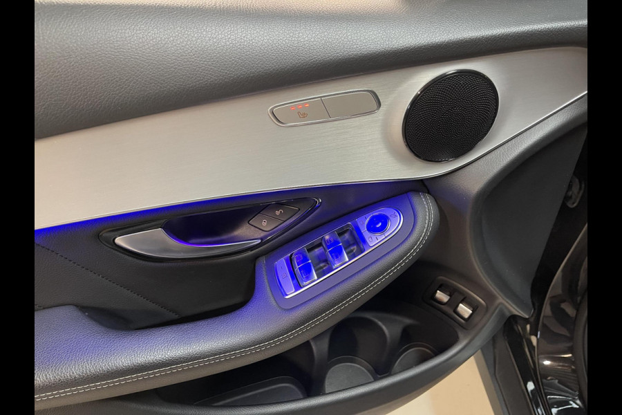 Mercedes-Benz GLC 300e 4MATIC 19"/Trekhaak/Dodehoek/Rijstrooksensor/Sfeerverlichting/Apple Carplay & Android Auto/Stoelverwarming/Elektrische klep