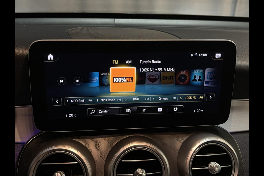 Mercedes-Benz GLC 300e 4MATIC 19"/Trekhaak/Dodehoek/Rijstrooksensor/Sfeerverlichting/Apple Carplay & Android Auto/Stoelverwarming/Elektrische klep