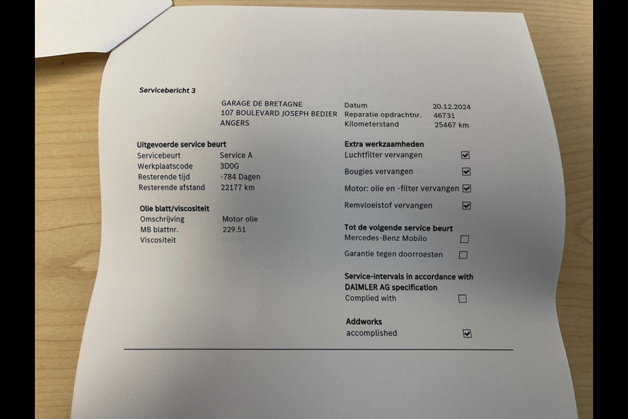 Mercedes-Benz GLC 300e 4MATIC 19"/Trekhaak/Dodehoek/Rijstrooksensor/Sfeerverlichting/Apple Carplay & Android Auto/Stoelverwarming/Elektrische klep