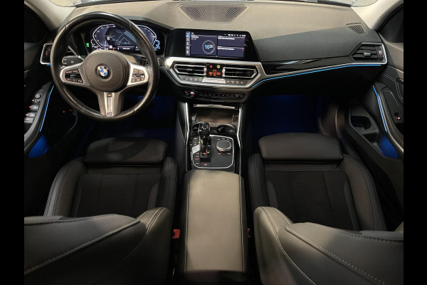 BMW 3 Serie Touring 330e xDrive Sport Line 18"/Sportstoelen + memory/Stoel + stuurverwarming/Keyless/PDC/Apple Carplay & Android Auto