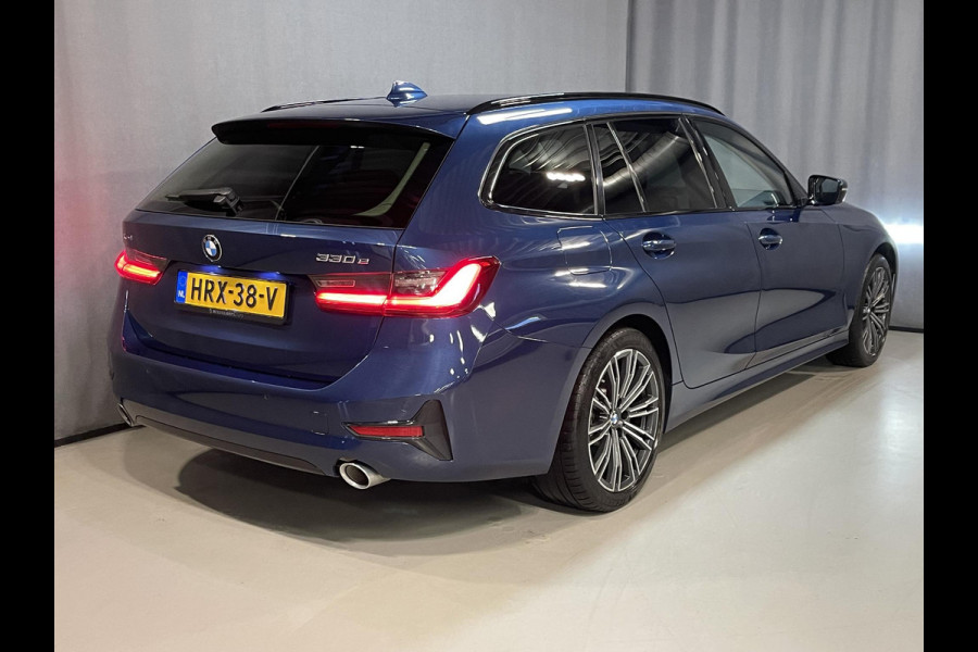 BMW 3 Serie Touring 330e xDrive Sport Line 18"/Sportstoelen + memory/Stoel + stuurverwarming/Keyless/PDC/Apple Carplay & Android Auto