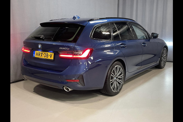BMW 3 Serie Touring 330e xDrive Sport Line 18"/Sportstoelen + memory/Stoel + stuurverwarming/Keyless/PDC/Apple Carplay & Android Auto