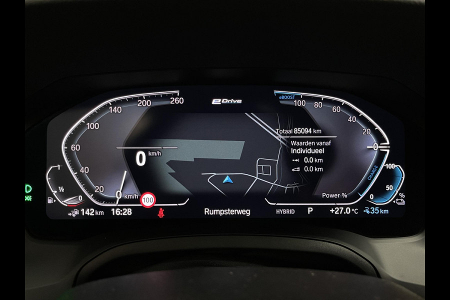 BMW 3 Serie Touring 330e xDrive Sport Line 18"/Sportstoelen + memory/Stoel + stuurverwarming/Keyless/PDC/Apple Carplay & Android Auto