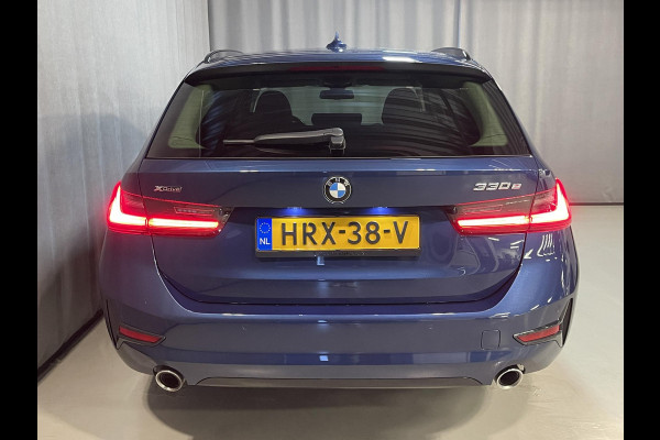 BMW 3 Serie Touring 330e xDrive Sport Line 18"/Sportstoelen + memory/Stoel + stuurverwarming/Keyless/PDC/Apple Carplay & Android Auto