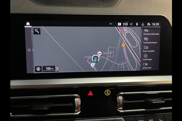 BMW 3 Serie Touring 330e xDrive Sport Line 18"/Sportstoelen + memory/Stoel + stuurverwarming/Keyless/PDC/Apple Carplay & Android Auto