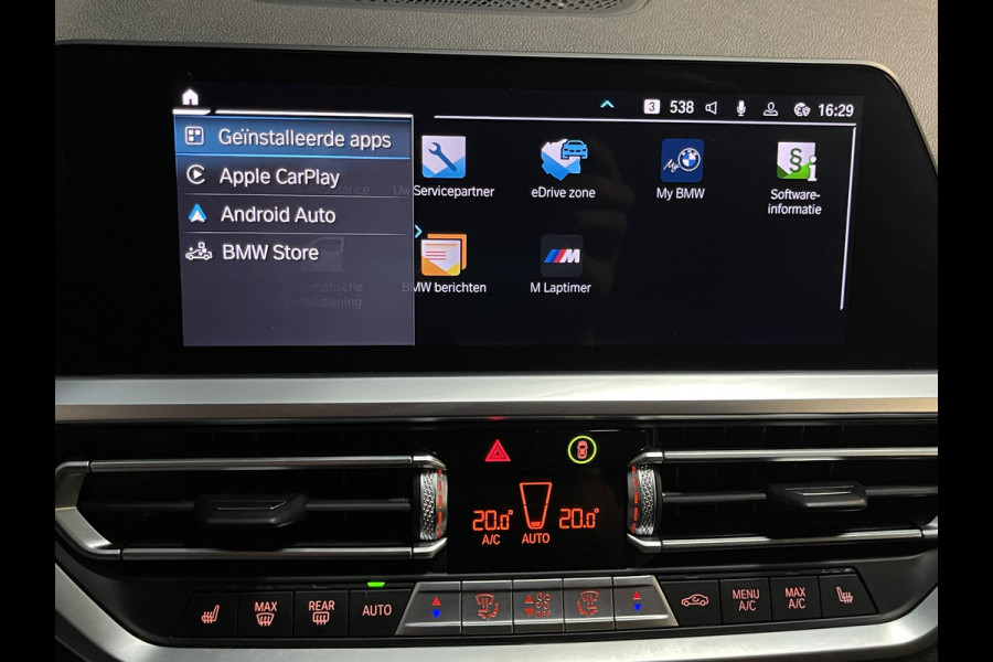 BMW 3 Serie Touring 330e xDrive Sport Line 18"/Sportstoelen + memory/Stoel + stuurverwarming/Keyless/PDC/Apple Carplay & Android Auto