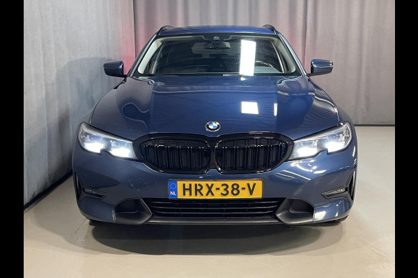 BMW 3 Serie Touring 330e xDrive Sport Line 18"/Sportstoelen + memory/Stoel + stuurverwarming/Keyless/PDC/Apple Carplay & Android Auto