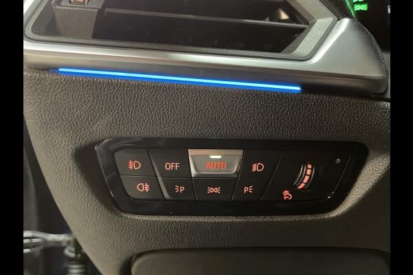 BMW 3 Serie Touring 330e xDrive Sport Line 18"/Sportstoelen + memory/Stoel + stuurverwarming/Keyless/PDC/Apple Carplay & Android Auto