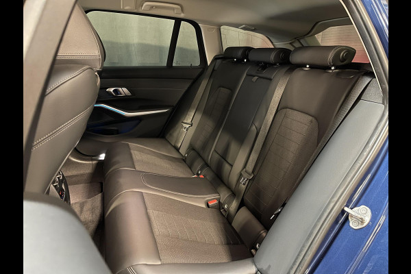 BMW 3 Serie Touring 330e xDrive Sport Line 18"/Sportstoelen + memory/Stoel + stuurverwarming/Keyless/PDC/Apple Carplay & Android Auto