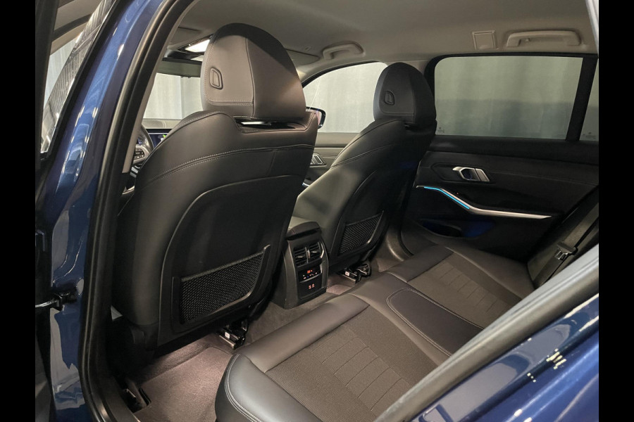 BMW 3 Serie Touring 330e xDrive Sport Line 18"/Sportstoelen + memory/Stoel + stuurverwarming/Keyless/PDC/Apple Carplay & Android Auto