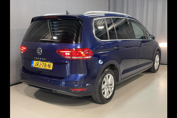 Volkswagen Touran 1.5 TSI Highline 7p 16"/Stoel + stuurverwarming + massage/Keyless/Elektrische klep/PDC v+a/Apple Carplay & Android Auto