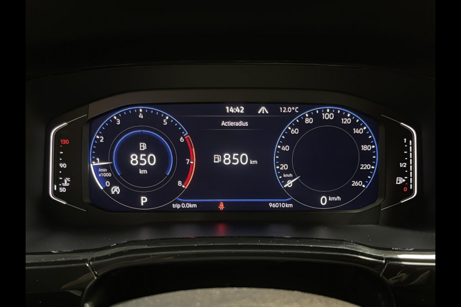 Volkswagen Touran 1.5 TSI Highline 7p 16"/Stoel + stuurverwarming + massage/Keyless/Elektrische klep/PDC v+a/Apple Carplay & Android Auto