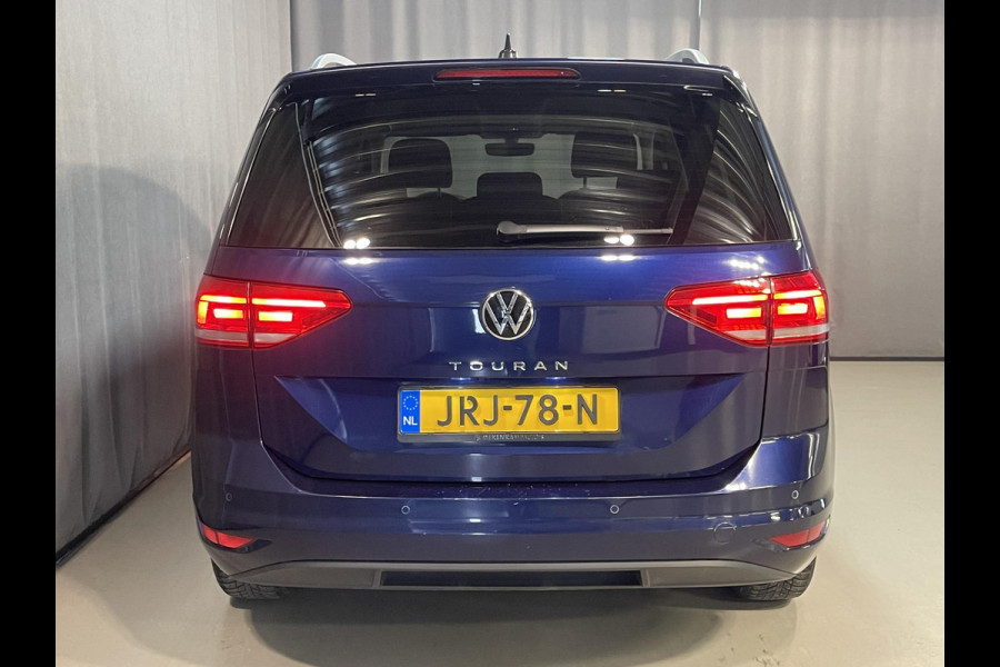 Volkswagen Touran 1.5 TSI Highline 7p 16"/Stoel + stuurverwarming + massage/Keyless/Elektrische klep/PDC v+a/Apple Carplay & Android Auto
