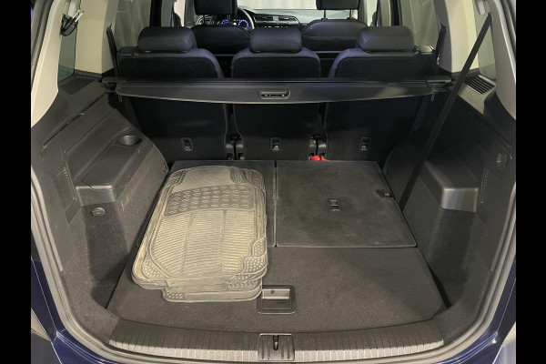 Volkswagen Touran 1.5 TSI Highline 7p 16"/Stoel + stuurverwarming + massage/Keyless/Elektrische klep/PDC v+a/Apple Carplay & Android Auto