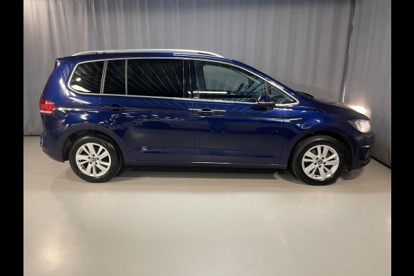 Volkswagen Touran 1.5 TSI Highline 7p 16"/Stoel + stuurverwarming + massage/Keyless/Elektrische klep/PDC v+a/Apple Carplay & Android Auto
