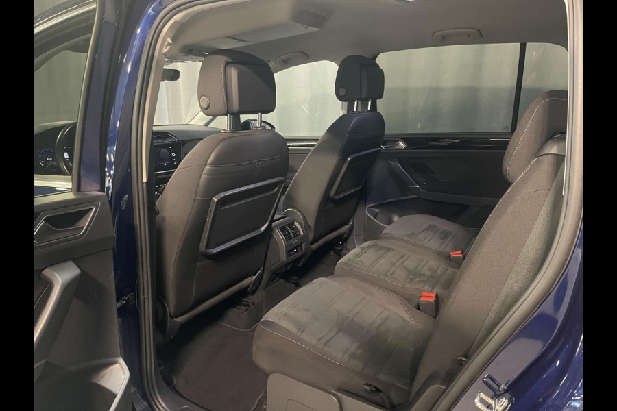 Volkswagen Touran 1.5 TSI Highline 7p 16"/Stoel + stuurverwarming + massage/Keyless/Elektrische klep/PDC v+a/Apple Carplay & Android Auto