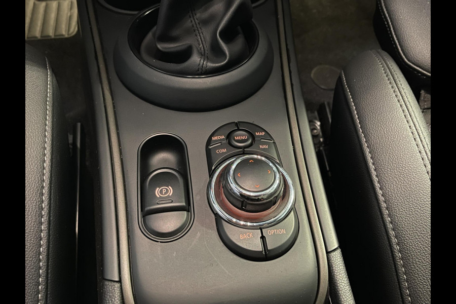 MINI Countryman 1.5 Cooper S E ALL4 18"/Adaptieve cruise/Sportstoel + memory/Stoel + voorruitverwarming/Head-up/Keyless/Camera