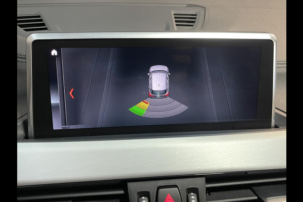 BMW X1 xDrive25e High Executive M Sport 18''/VOL Leder/Trekhaak/Stoelverwarming/Sportstoelen/Elektrische Klep/LED/DAB/Navigatie/PDC