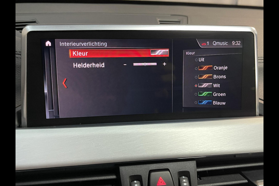 BMW X1 xDrive25e High Executive M Sport 18''/VOL Leder/Trekhaak/Stoelverwarming/Sportstoelen/Elektrische Klep/LED/DAB/Navigatie/PDC