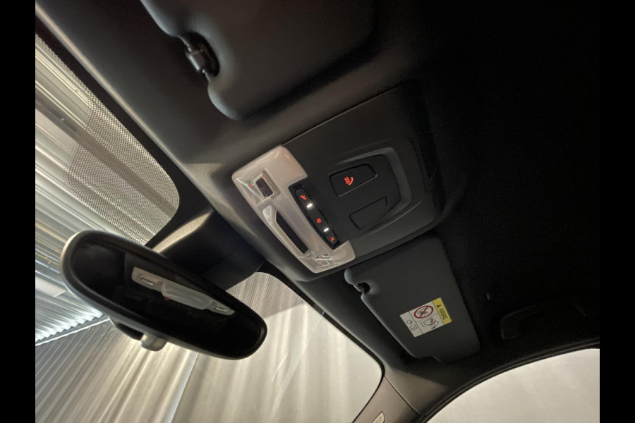 BMW X1 xDrive25e High Executive M Sport 18''/VOL Leder/Trekhaak/Stoelverwarming/Sportstoelen/Elektrische Klep/LED/DAB/Navigatie/PDC