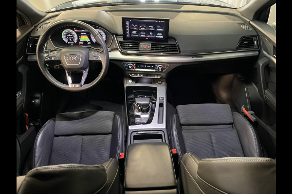 Audi Q5 55 TFSI e S edition Competition 19"/Sportstoelen/Stoelverwarming/Adaptieve cruise/Dodehoek/Camera/Apple Carplay & Android Auto