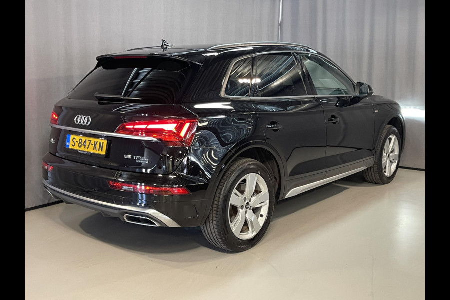 Audi Q5 55 TFSI e S edition Competition 19"/Sportstoelen/Stoelverwarming/Adaptieve cruise/Dodehoek/Camera/Apple Carplay & Android Auto