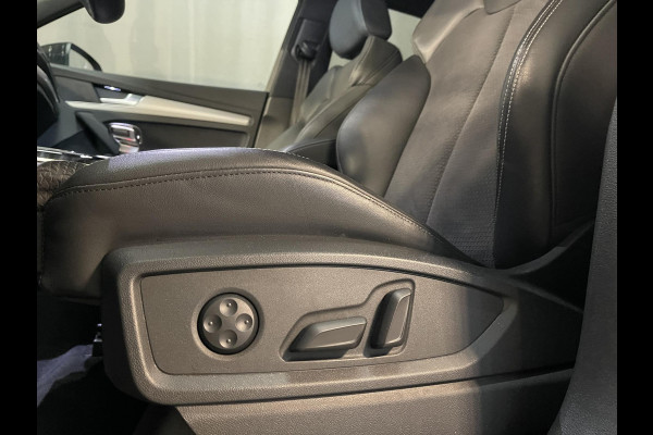 Audi Q5 55 TFSI e S edition Competition 19"/Sportstoelen/Stoelverwarming/Adaptieve cruise/Dodehoek/Camera/Apple Carplay & Android Auto