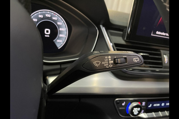 Audi Q5 55 TFSI e S edition Competition 19"/Sportstoelen/Stoelverwarming/Adaptieve cruise/Dodehoek/Camera/Apple Carplay & Android Auto