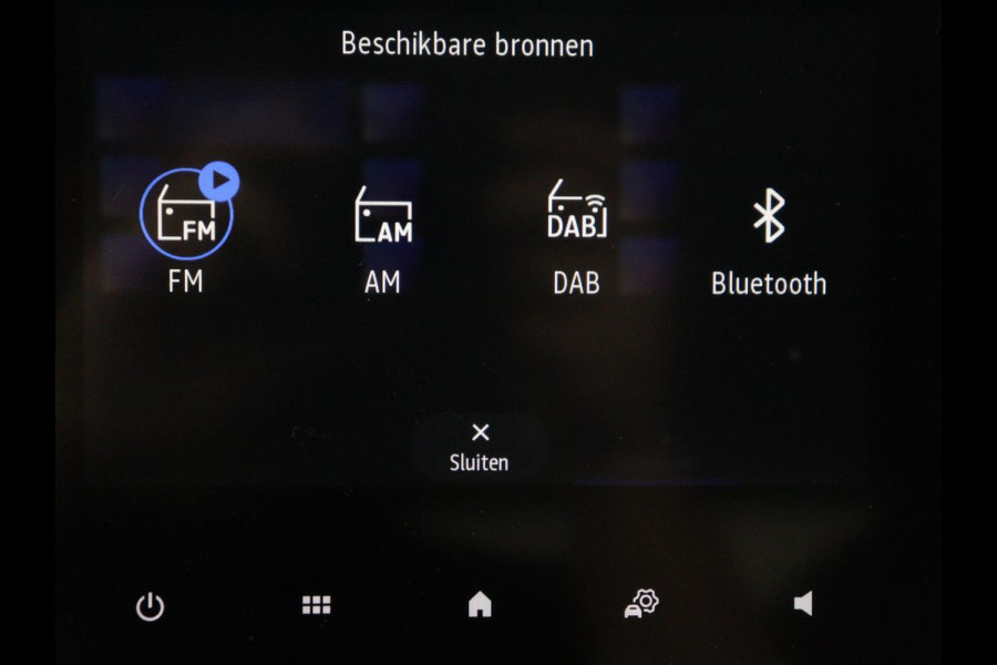 Renault Captur 1.6 E-Tech Plug-in Hybrid 160 Intens | SOH 87,8% | Carplay | Keyless | Half Leder | Bluetooth | Parkeerhulp | 18" | Full LED | Climate control | Cruise control | Getint glas | PHEV