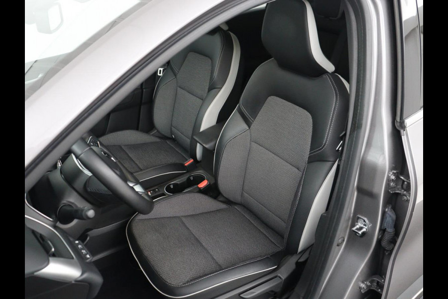 Renault Captur 1.6 E-Tech Plug-in Hybrid 160 Intens | SOH 87,8% | Carplay | Keyless | Half Leder | Bluetooth | Parkeerhulp | 18" | Full LED | Climate control | Cruise control | Getint glas | PHEV