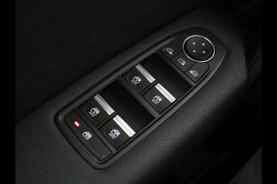 Renault Captur 1.6 E-Tech Plug-in Hybrid 160 Intens | SOH 87,8% | Carplay | Keyless | Half Leder | Bluetooth | Parkeerhulp | 18" | Full LED | Climate control | Cruise control | Getint glas | PHEV