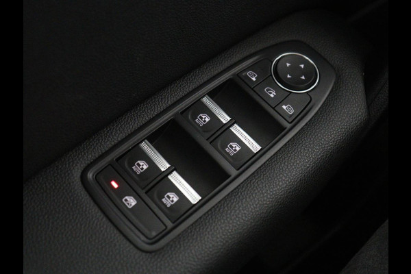 Renault Captur 1.6 E-Tech Plug-in Hybrid 160 Intens | SOH 87,8% | Carplay | Keyless | Half Leder | Bluetooth | Parkeerhulp | 18" | Full LED | Climate control | Cruise control | Getint glas | PHEV