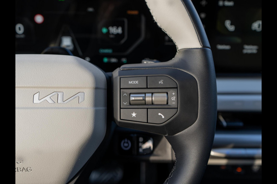 Kia EV4 GT-Line 81.4 kWh | Staat al in bestelling | Schuifkanteldak | Stoel en stuurverwarming | Elektrische achterklep | Panorama | LMV | Speciale kleur