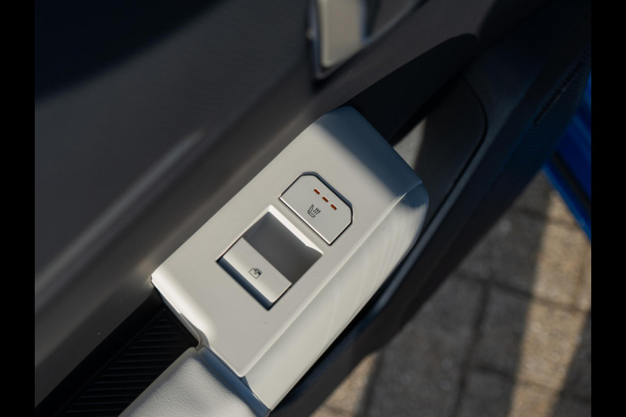 Kia EV4 GT-Line 81.4 kWh | Staat al in bestelling | Schuifkanteldak | Stoel en stuurverwarming | Elektrische achterklep | Panorama | LMV | Speciale kleur