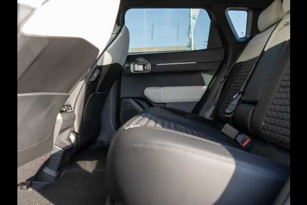 Kia EV4 GT-Line 81.4 kWh | Staat al in bestelling | Schuifkanteldak | Stoel en stuurverwarming | Elektrische achterklep | Panorama | LMV | Speciale kleur