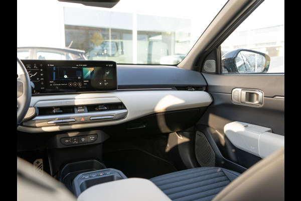Kia EV4 GT-Line 81.4 kWh | Staat al in bestelling | Schuifkanteldak | Stoel en stuurverwarming | Elektrische achterklep | Panorama | LMV | Speciale kleur