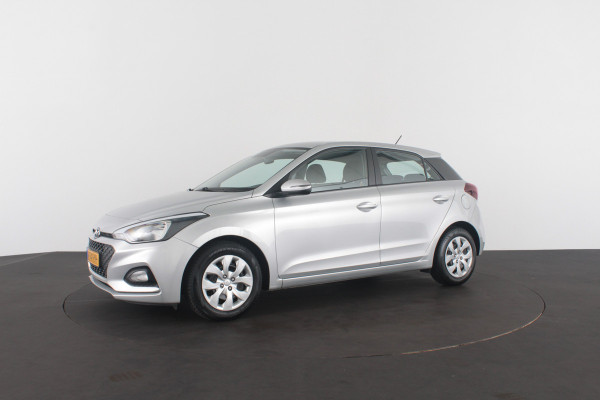 Hyundai i20 1.2 HP > All seeason banden/12 maand BOVAG garantie....