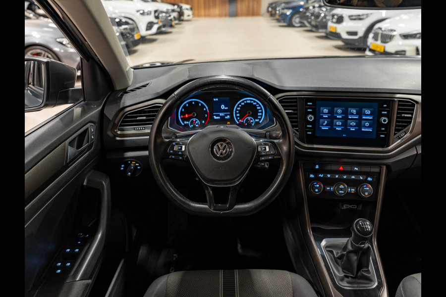Volkswagen T-Roc 1.0 TSI Style, Apple Carplay, ACC, PDC, Cam, Clima, Private Glas, Multistuur, Volledig Onderhouden