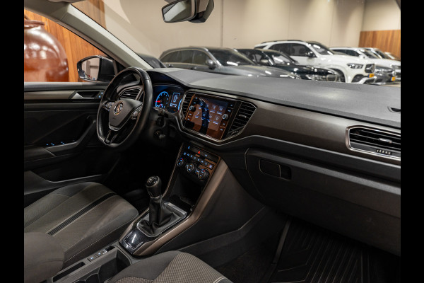 Volkswagen T-Roc 1.0 TSI Style, Apple Carplay, ACC, PDC, Cam, Clima, Private Glas, Multistuur, Volledig Onderhouden