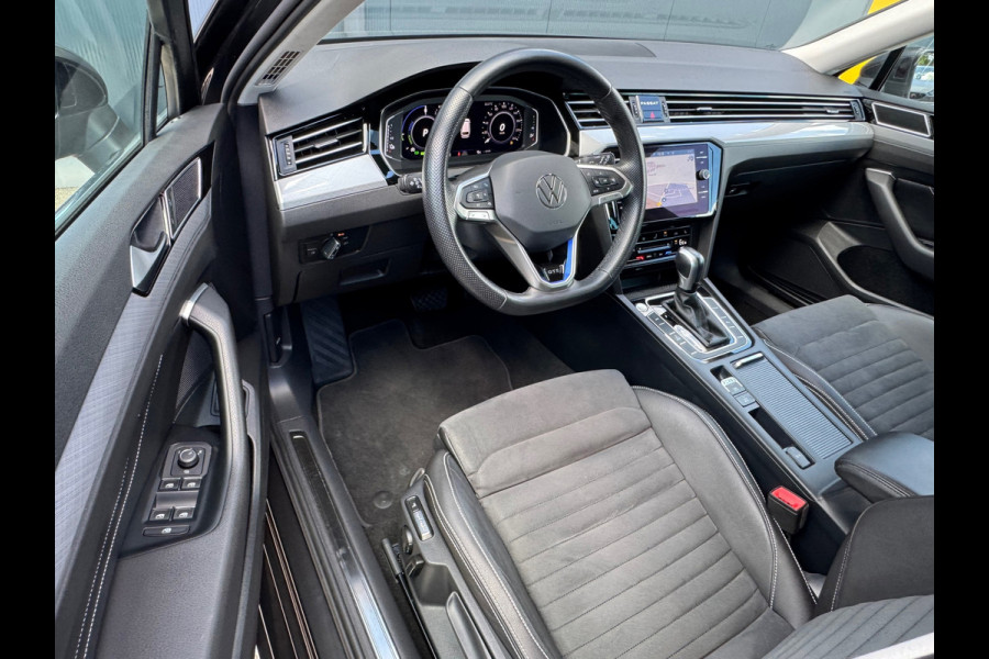 Volkswagen Passat Variant 1.4 TSI GTE * Trekhaak * Side Assist * Elek Klep * Visueel Cockpit *