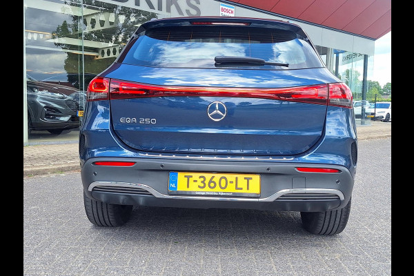 Mercedes-Benz EQA 250 AMG Line 67 kWh | SOH: 93,4% | Panaromadak | Trekhaak | LED |
