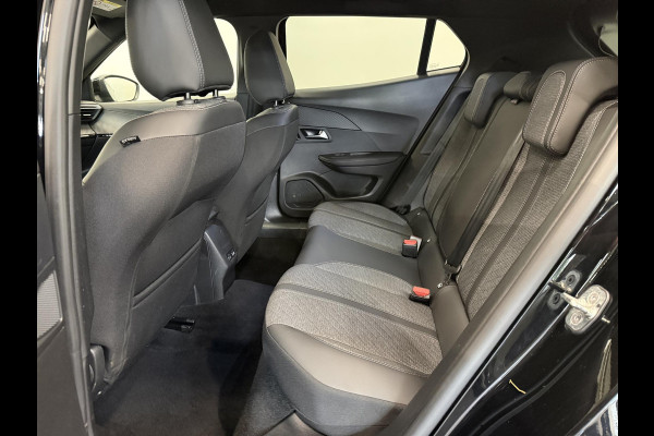 Peugeot 2008 1.2 Puretech Allure 100pk Navigatie Camera Apple Carplay Android Auto Parkeersensoren Cruise Control Stoelverwarming Climate Control Lichtmetalen velgen
