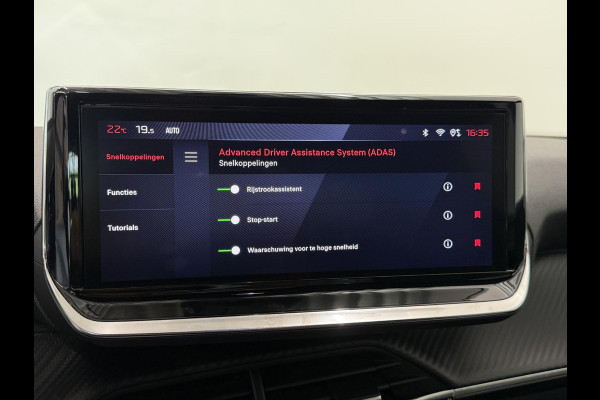 Peugeot 2008 1.2 Puretech Allure 100pk Navigatie Camera Apple Carplay Android Auto Parkeersensoren Cruise Control Stoelverwarming Climate Control Lichtmetalen velgen