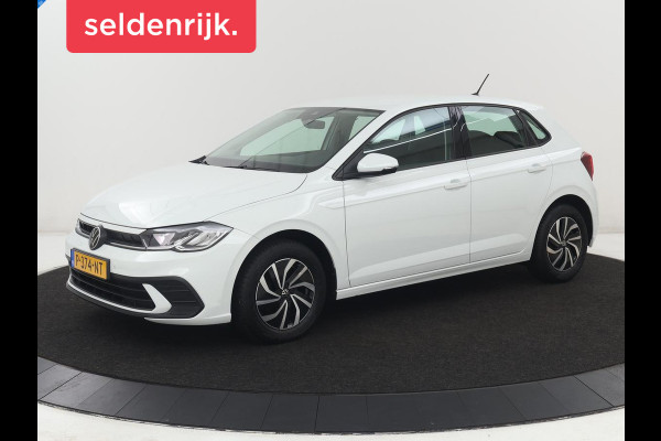 Volkswagen Polo 1.0 TSI Life | Navigatie | Parkeerhulp | Carplay | Adaptive Cruise | Full LED | Digital Cockpit | Airco | Bluetooth | DAB | Lichtmetalen velgen