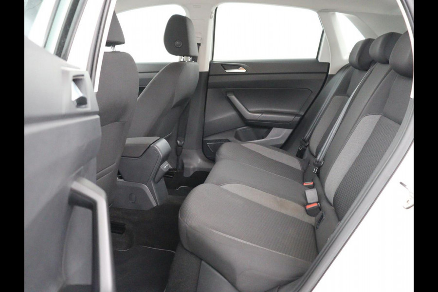 Volkswagen Polo 1.0 TSI Life | Navigatie | Parkeerhulp | Carplay | Adaptive Cruise | Full LED | Digital Cockpit | Airco | Bluetooth | DAB | Lichtmetalen velgen