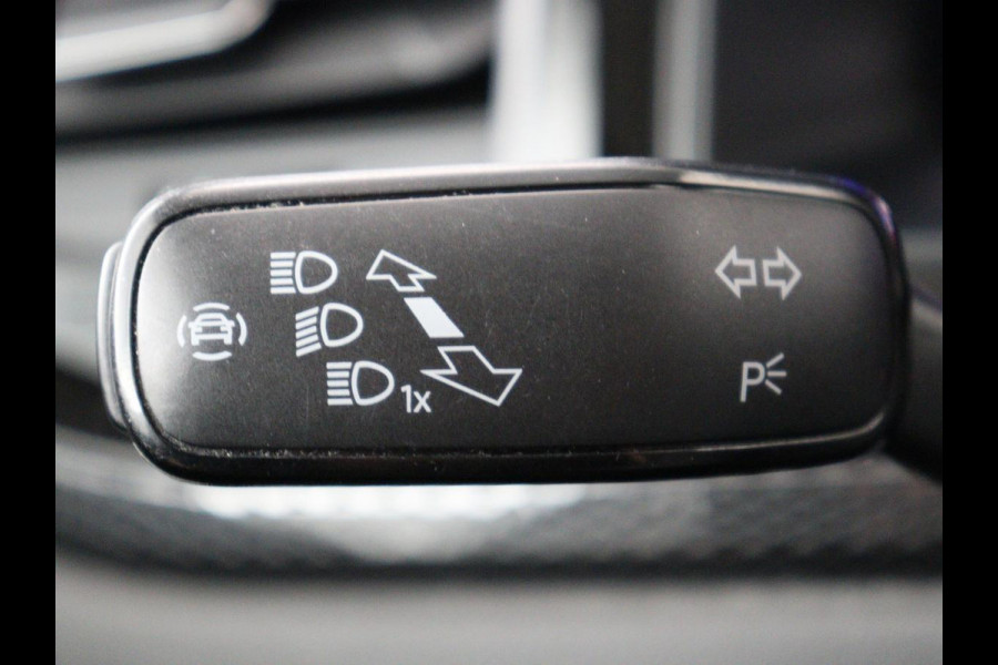 Volkswagen Polo 1.0 TSI Life | Navigatie | Parkeerhulp | Carplay | Adaptive Cruise | Full LED | Digital Cockpit | Airco | Bluetooth | DAB | Lichtmetalen velgen