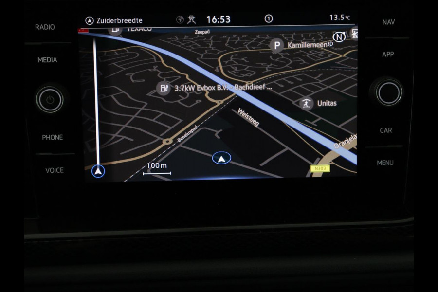 Volkswagen Polo 1.0 TSI Life | Navigatie | Parkeerhulp | Carplay | Adaptive Cruise | Full LED | Digital Cockpit | Airco | Bluetooth | DAB | Lichtmetalen velgen