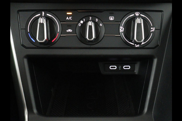 Volkswagen Polo 1.0 TSI Life | Navigatie | Parkeerhulp | Carplay | Adaptive Cruise | Full LED | Digital Cockpit | Airco | Bluetooth | DAB | Lichtmetalen velgen