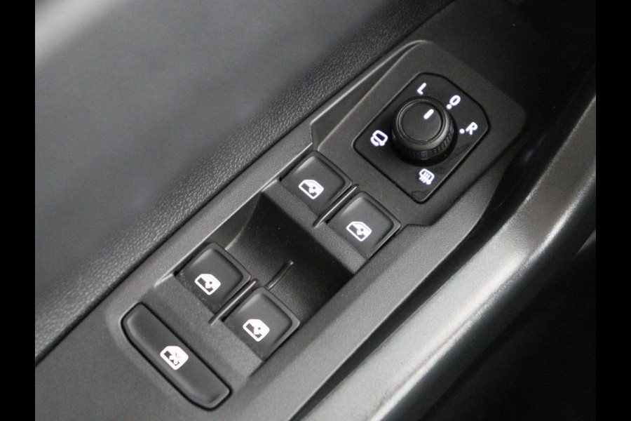 Volkswagen Polo 1.0 TSI Life | Navigatie | Parkeerhulp | Carplay | Adaptive Cruise | Full LED | Digital Cockpit | Airco | Bluetooth | DAB | Lichtmetalen velgen